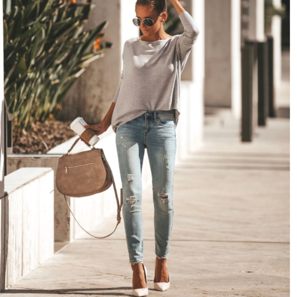 SKYLA Light Wash Distressed Skinny Jeans - Picture 3 of 6